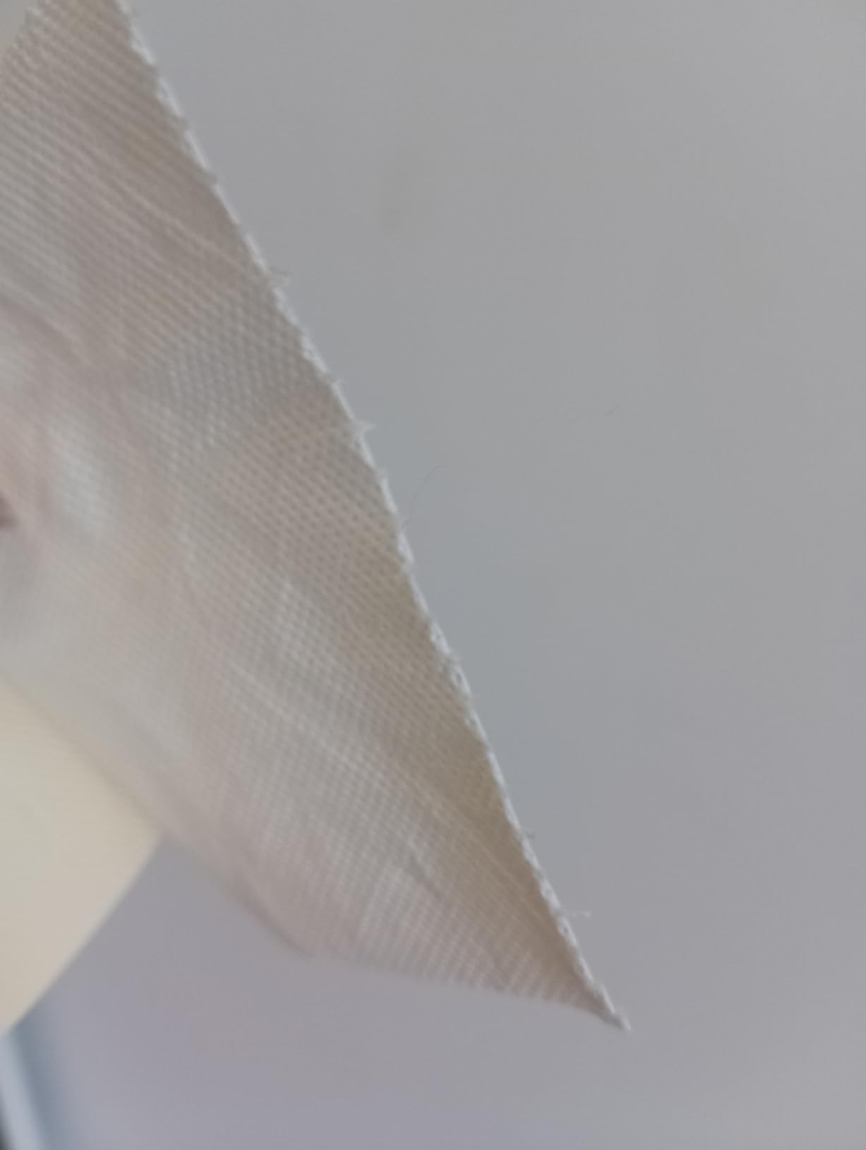 Renova Toilet Paper Toilettenpapier 4 lagig Creme parfümiert 12 Rollen