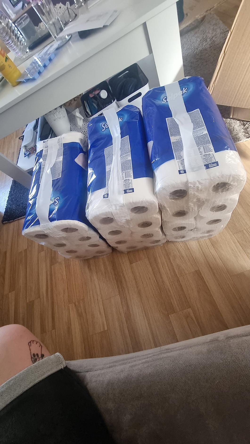 Selpak Toilettenpapier 96 Rollen 3-lagig aus reiner Zellulose