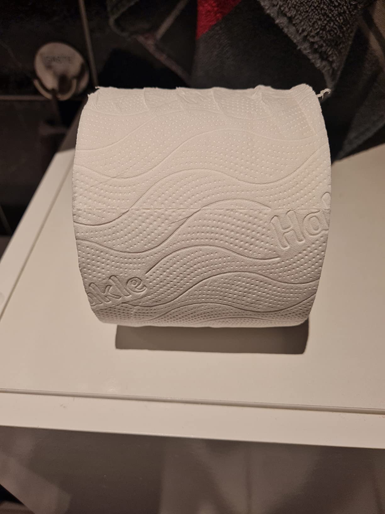 Hakle Klassisch Toilettenpapier 80 Rollen, 3-lagig und weiß