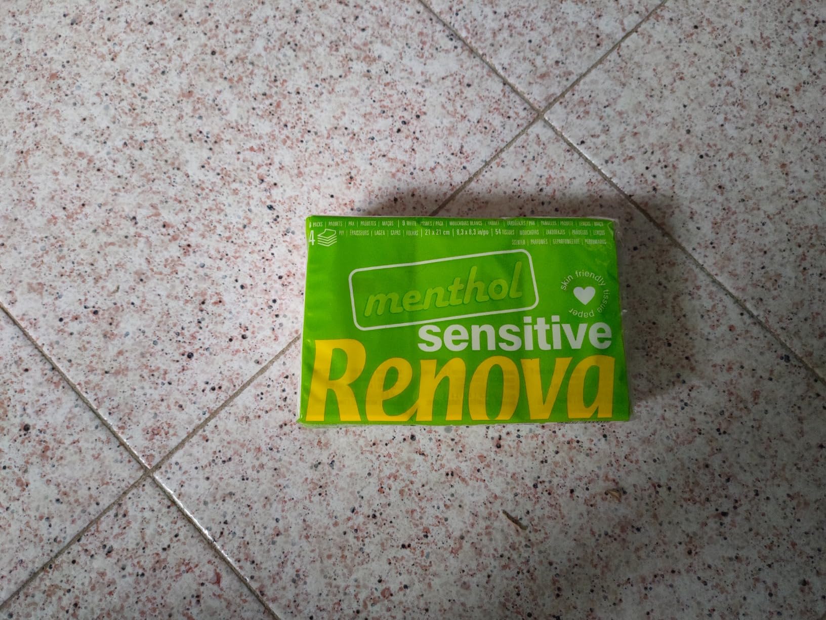 Renova Tissues SENSITIVE MENTHOL Pocket Tissues 6 Packs, weiß