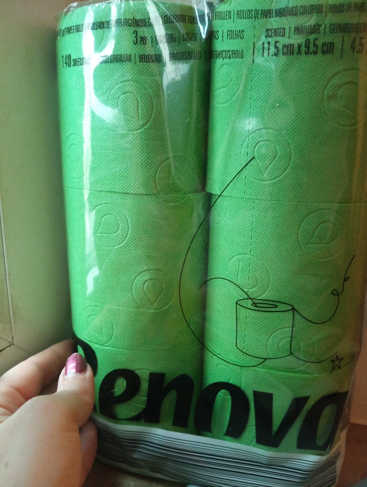 Renova Toilet Paper GREEN Toilettenpapier 6 Rollen, parfümiert